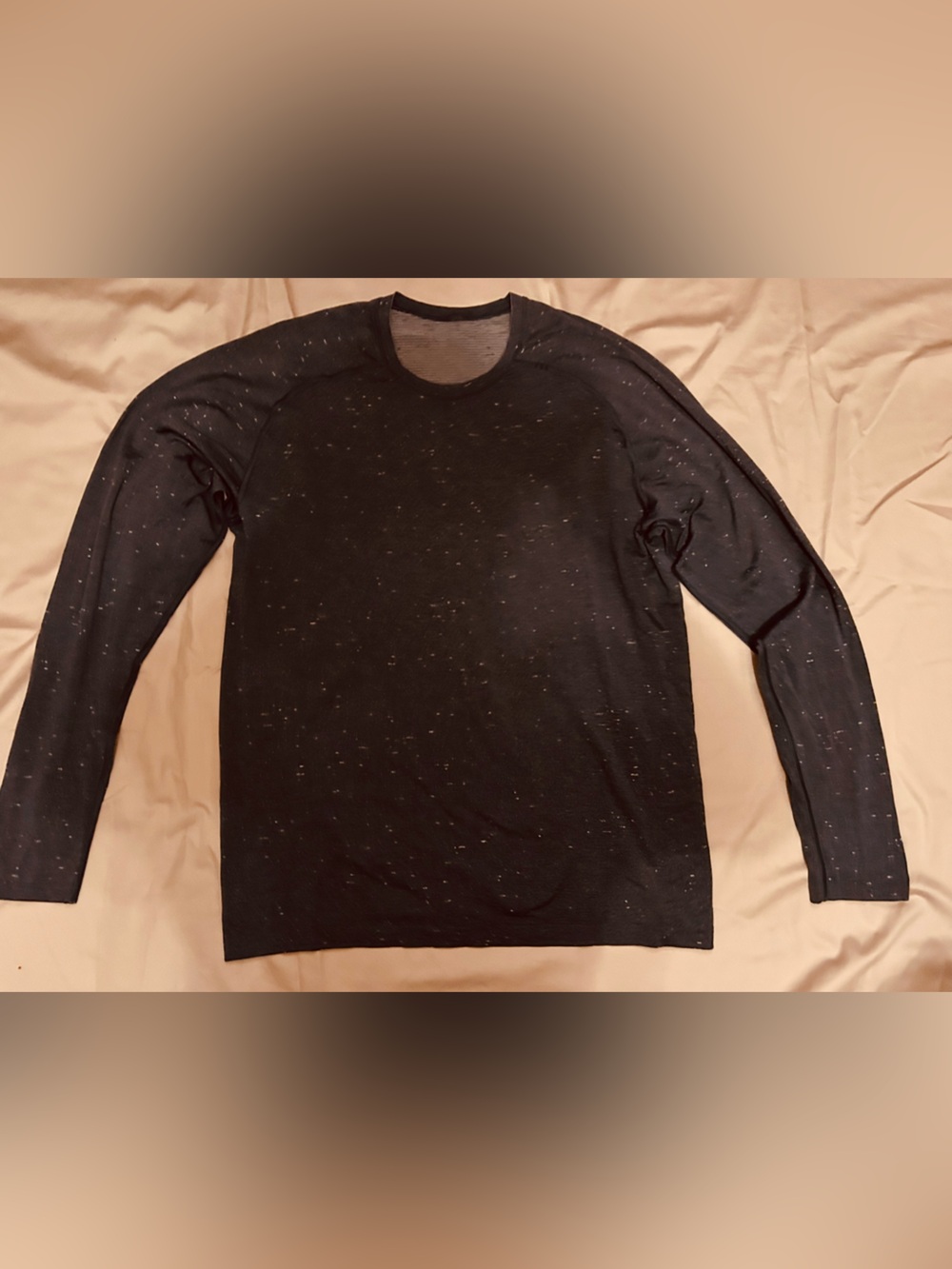 Lululemon Men's Black Speckled Long Sleeve Crew Neck Shirt Size Medium